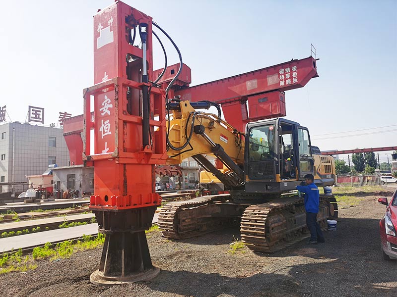 Rapid impact compactor installed on Excavator